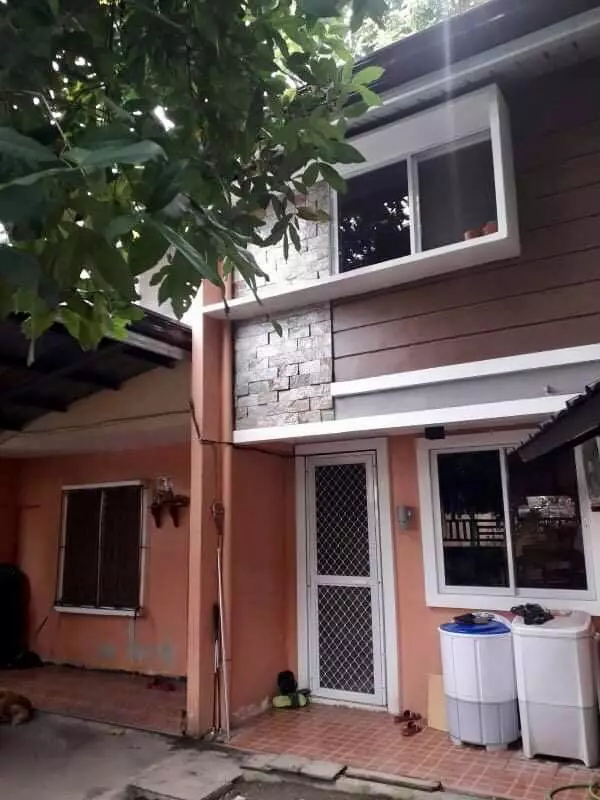 3Bedroom Corner House For Sale Deca Homes Mandaue Cebu - photo 3