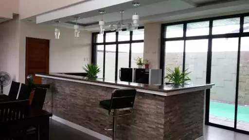 Prestigious House and Lot at St. James Homes Subd., Concepcion Grande, Naga City - photo 4
