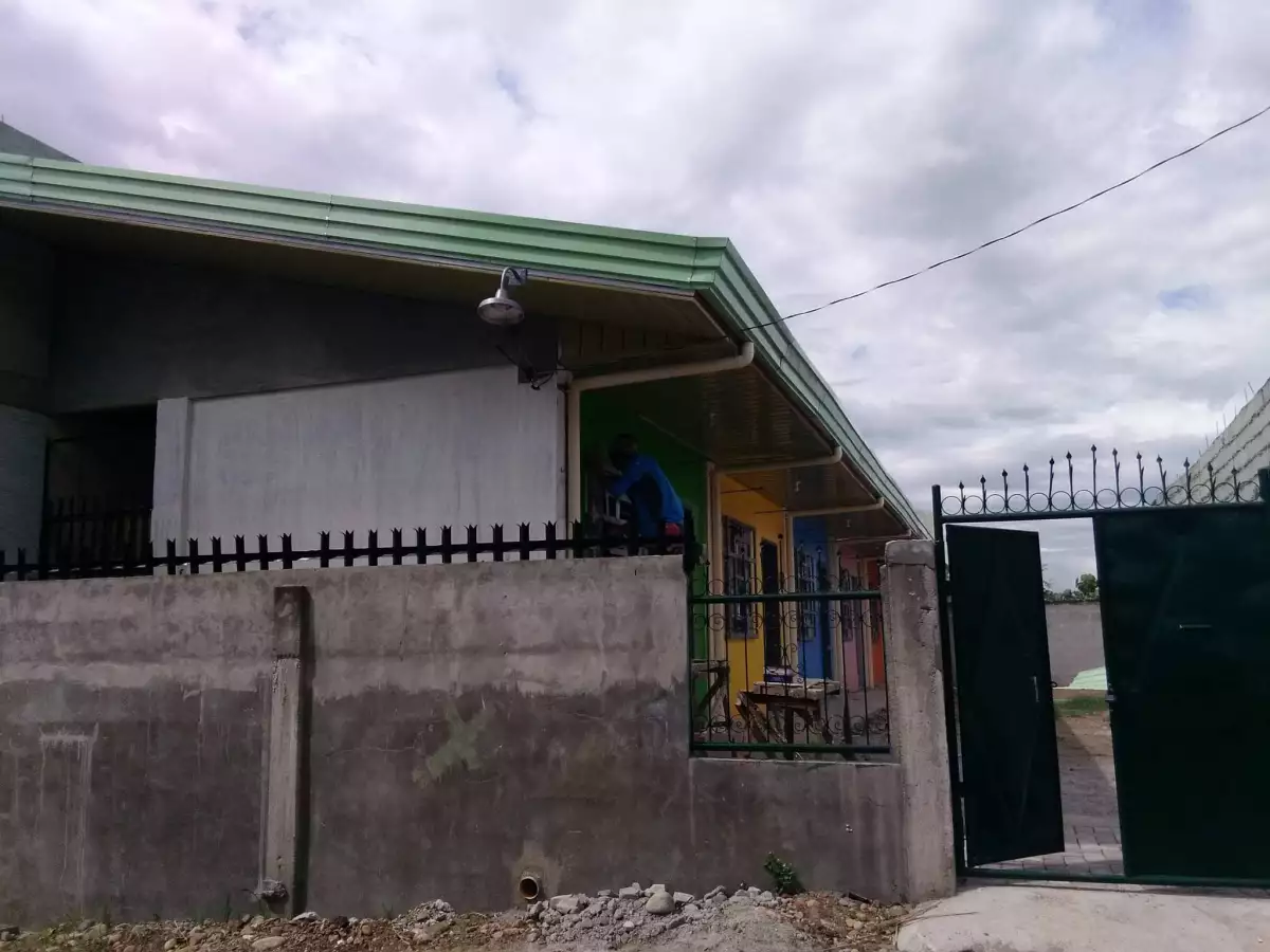 200sqm lot with 5 studio type rooms for sale - photo 7