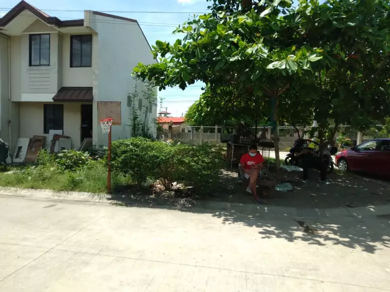 House and Lot with extra lot!!! - photo 2