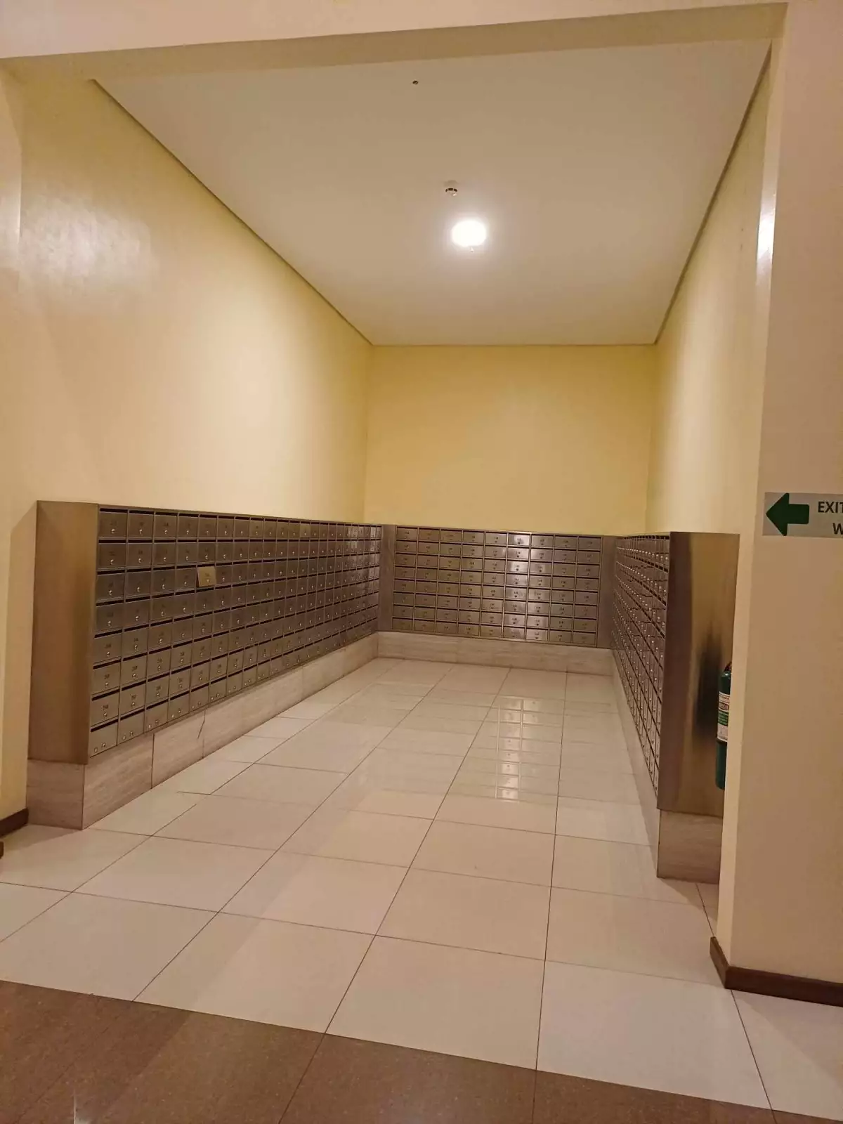 1 Bedroom Unit For Sale in Azalea Place Cebu City 