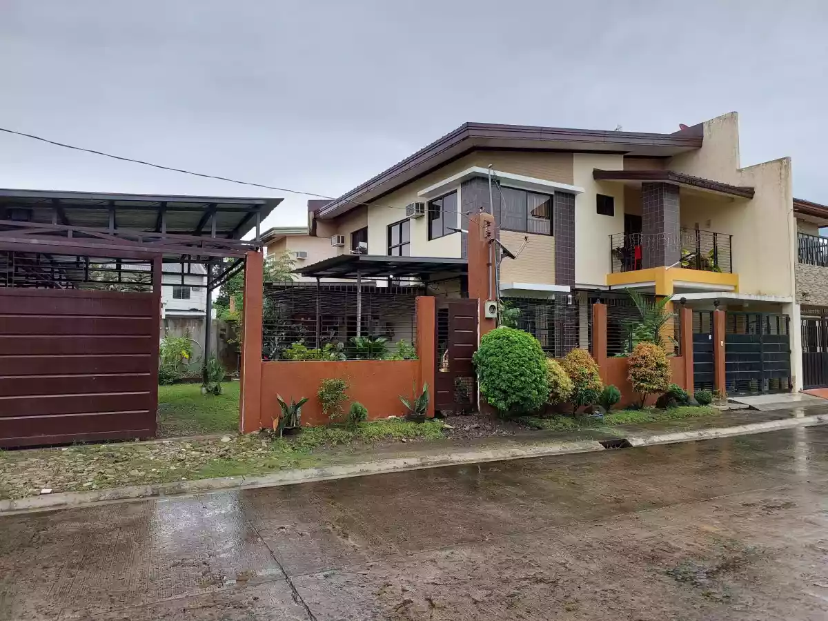 Riverwalk Subdivision House & Lot — House and Lot in Don Fernando Avenue, Bacolod, Negros Occidental — Photo 3