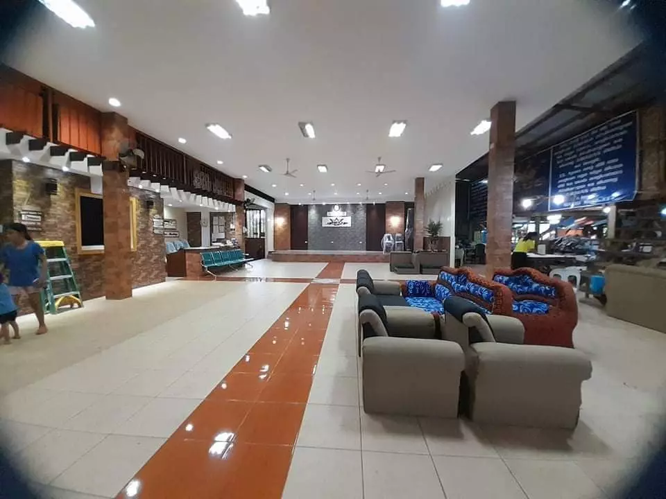 Warehouse For Sale with Clean Title & 2 Residential Bldg - photo 4