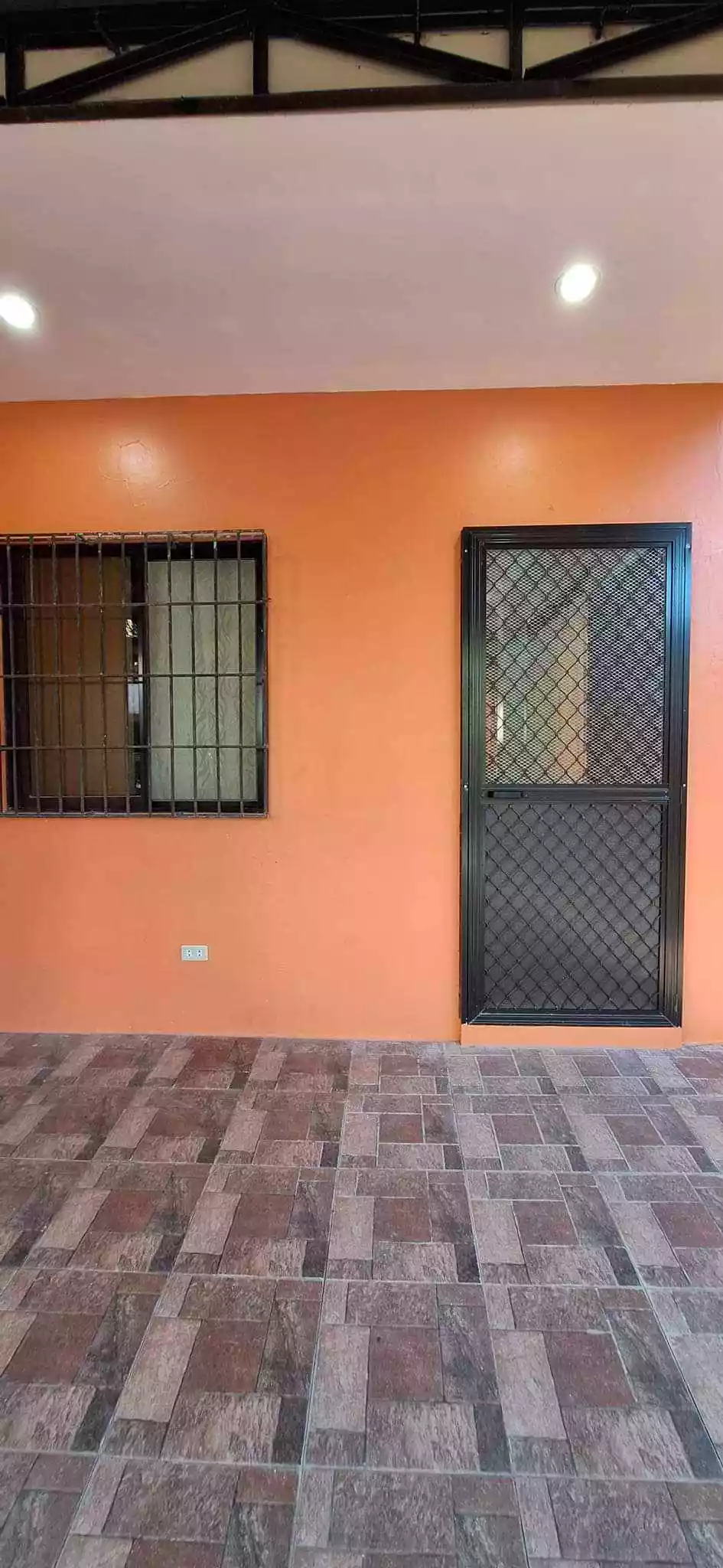 TWO-STOREY HOUSE FOR RENT - photo 4