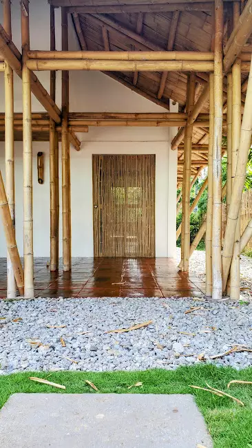 Two-Story Tropical House & Lot For Sale in Dauin, Negros Oriental (Walking distance to the Beach) — House and Lot in Dauin, Negros Oriental, Philippines — Photo 7