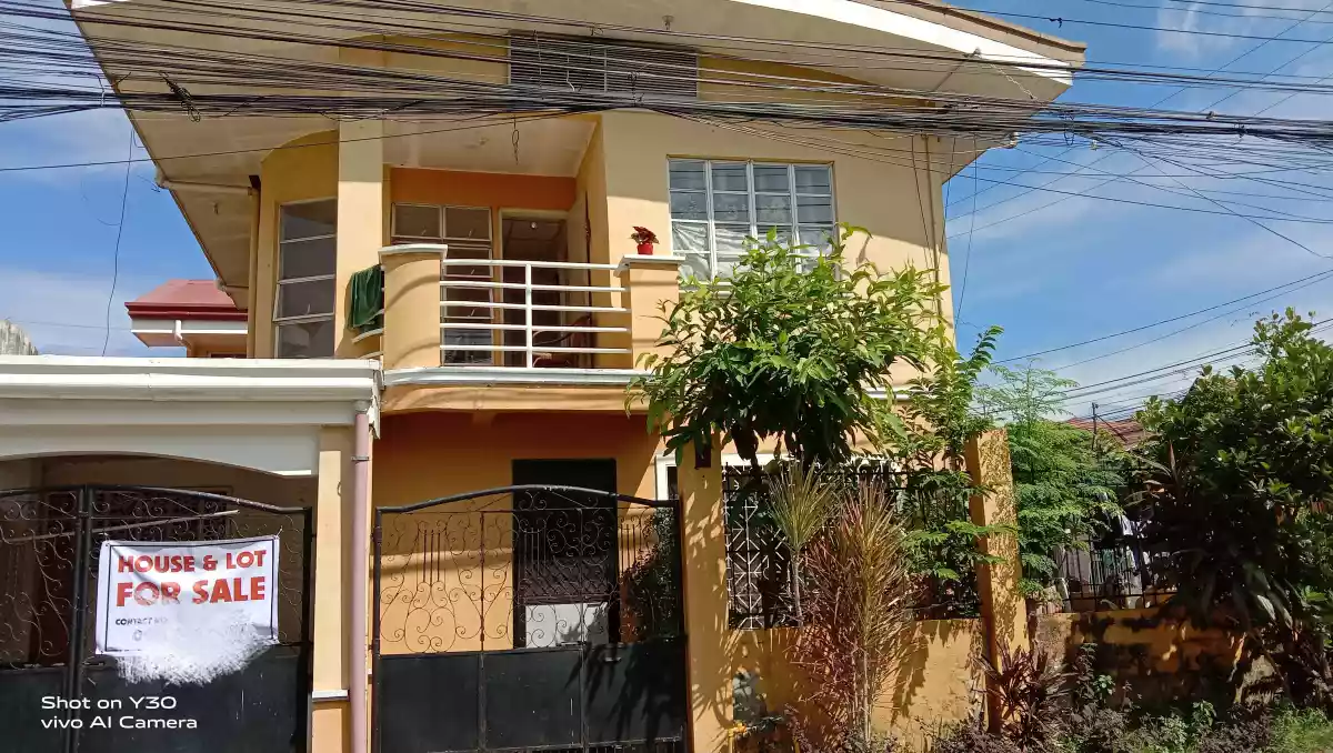 House and Lot for Sale  - photo 3
