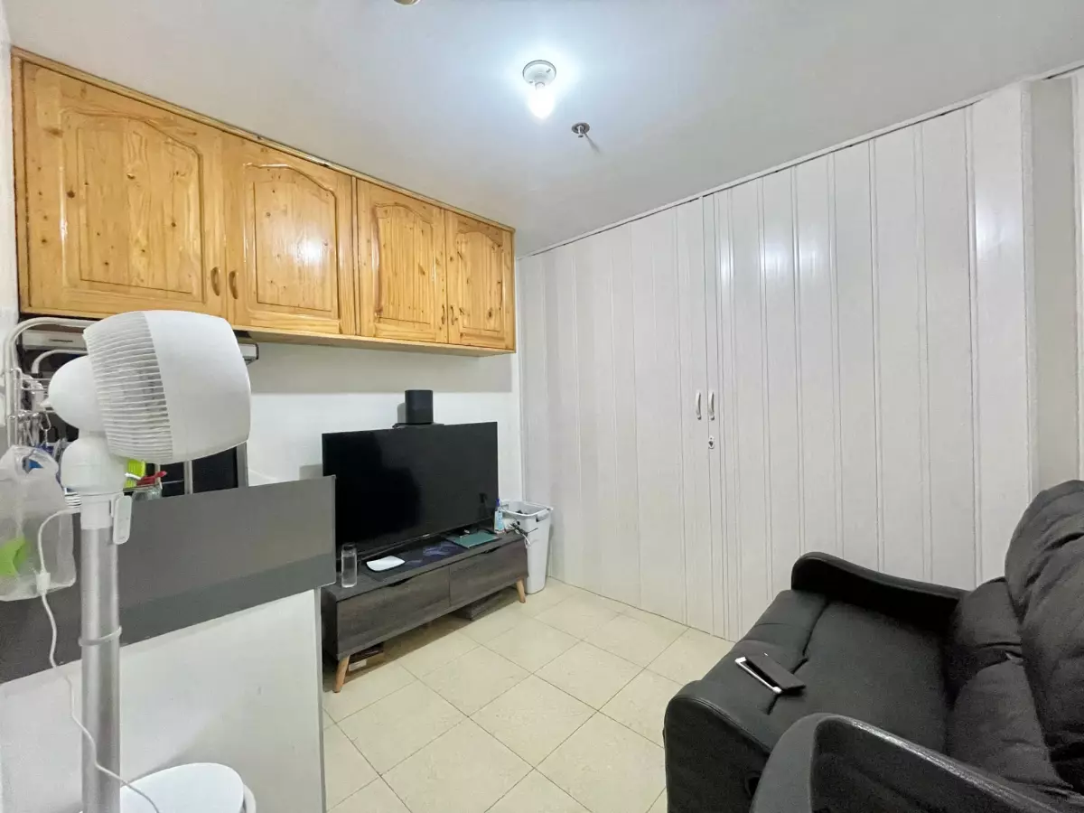 COZY 1BR UNIT FOR SALE at Ridgewood Towers   - photo 3