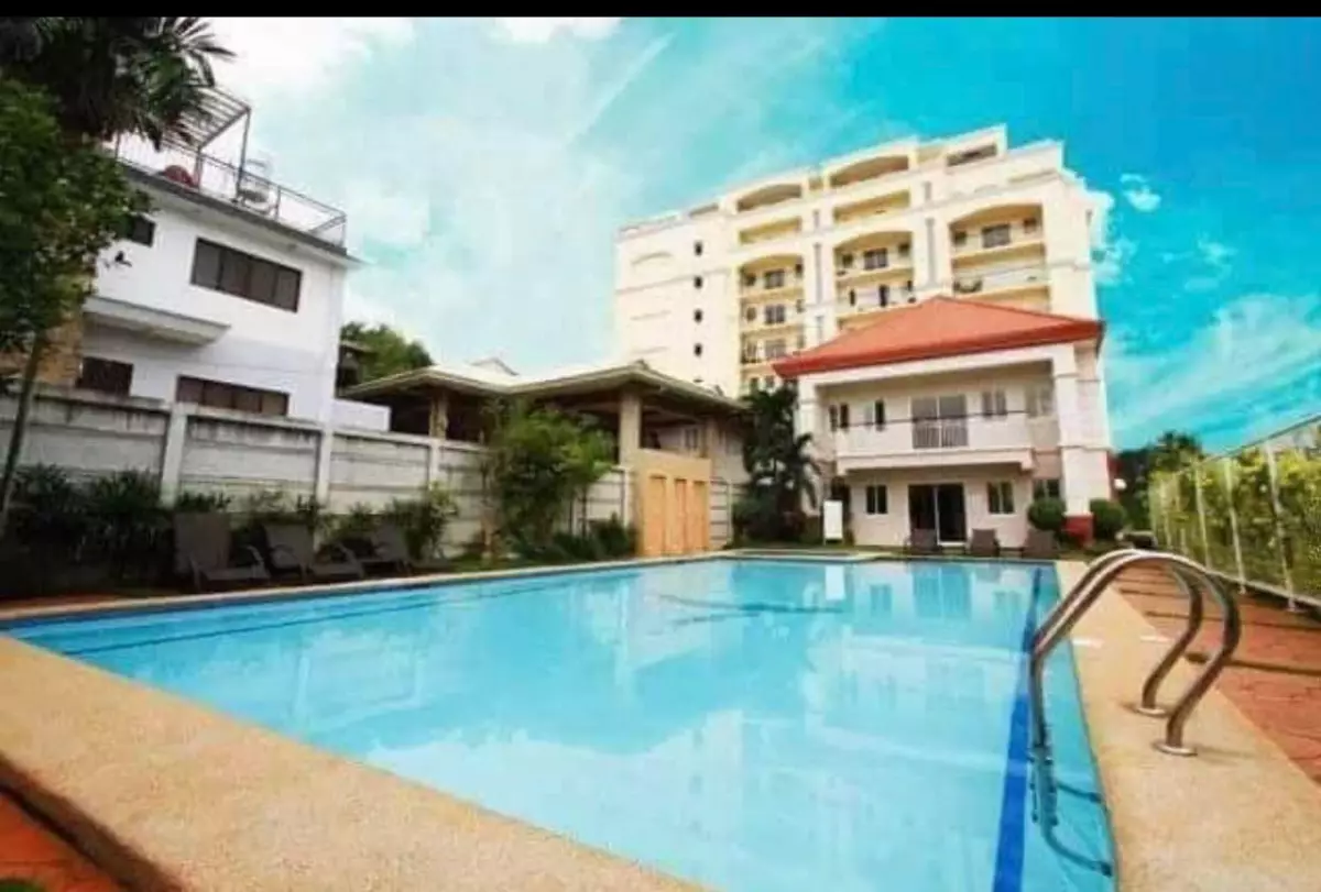Townhouse For Sale — Townhouse in Gervacio Quijada Street, Cebu City, Cebu — Photo 2