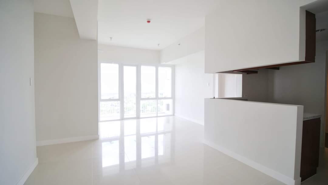 Brandnew 3BR Condo Unit w/ carpark at Marco Polo at 18M!  - photo 3