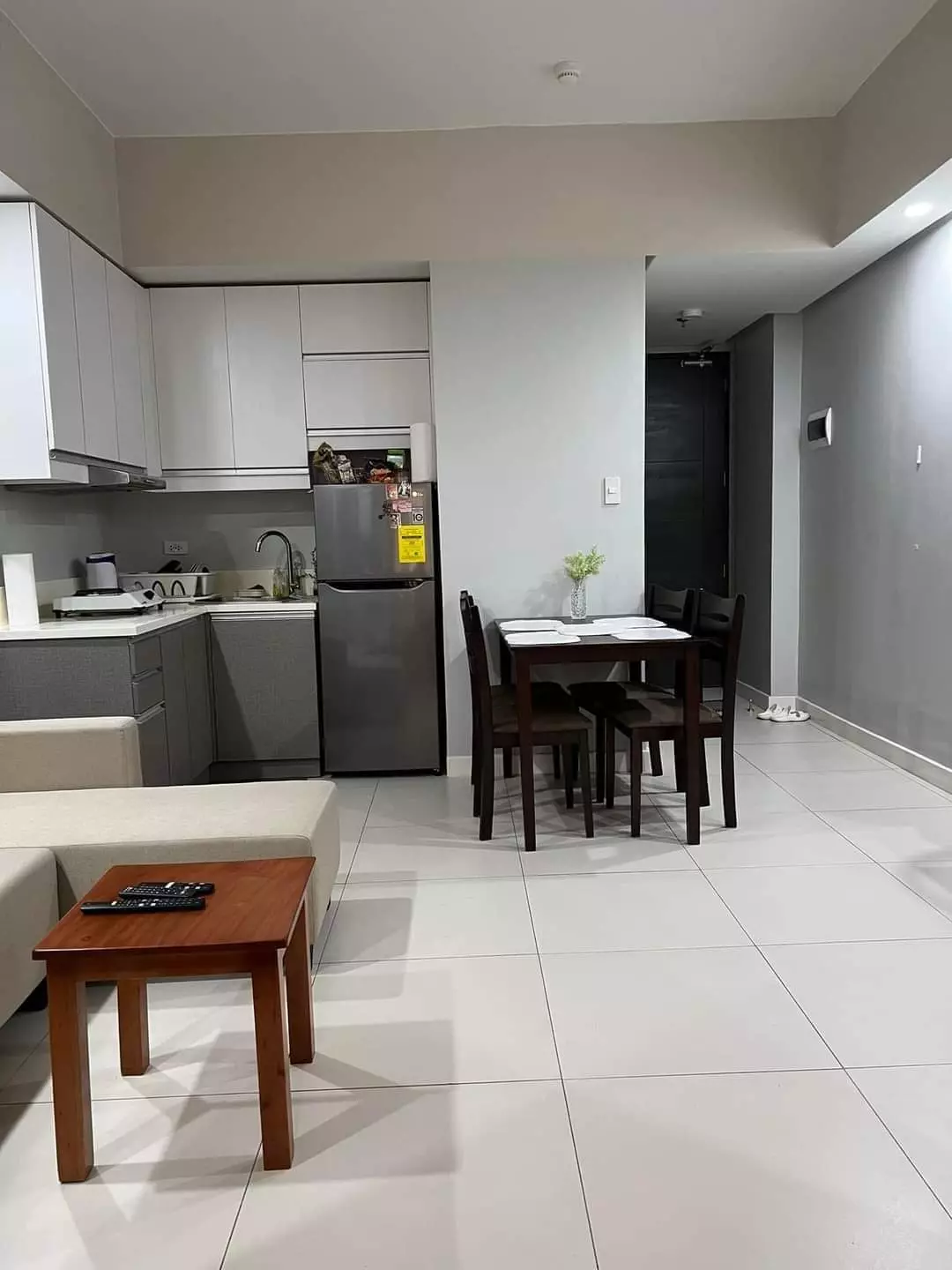 Condo for rent — 1 Bedroom in Capitol Site, Cebu City, Cebu — Photo 3
