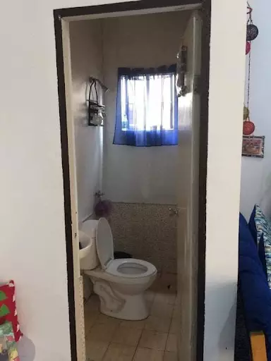 Open photo 17 of 34 — HOUSE AND LOT FOR ASSUME