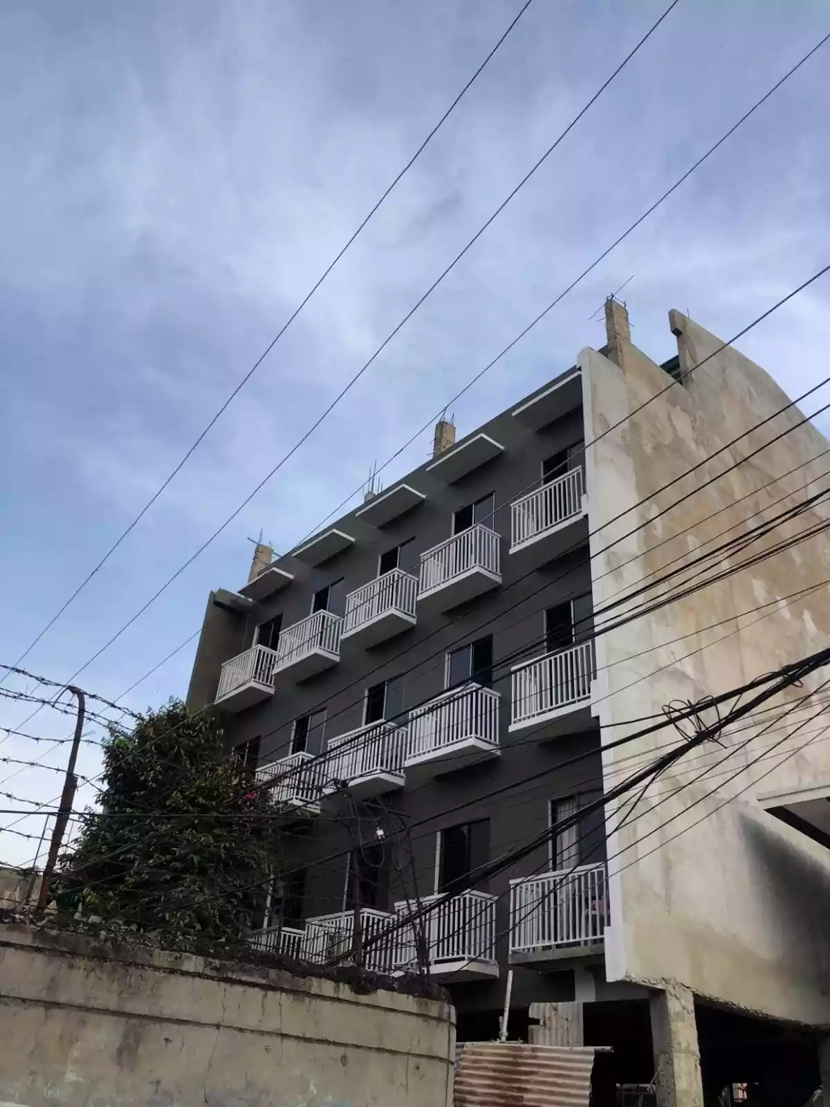 4 STOREY BUILDING WITH 28 STUDIO UNITS - photo 5