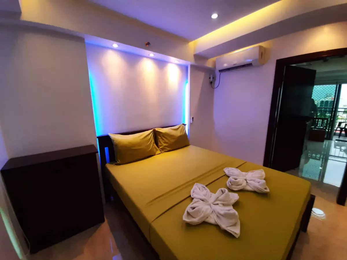 FOR SALE 1BR WITH BALCONY IN CITY SUITES RAMOS