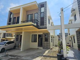 FOR ASSUME BELIZE NORTH DUPLEX UNIT - photo 2