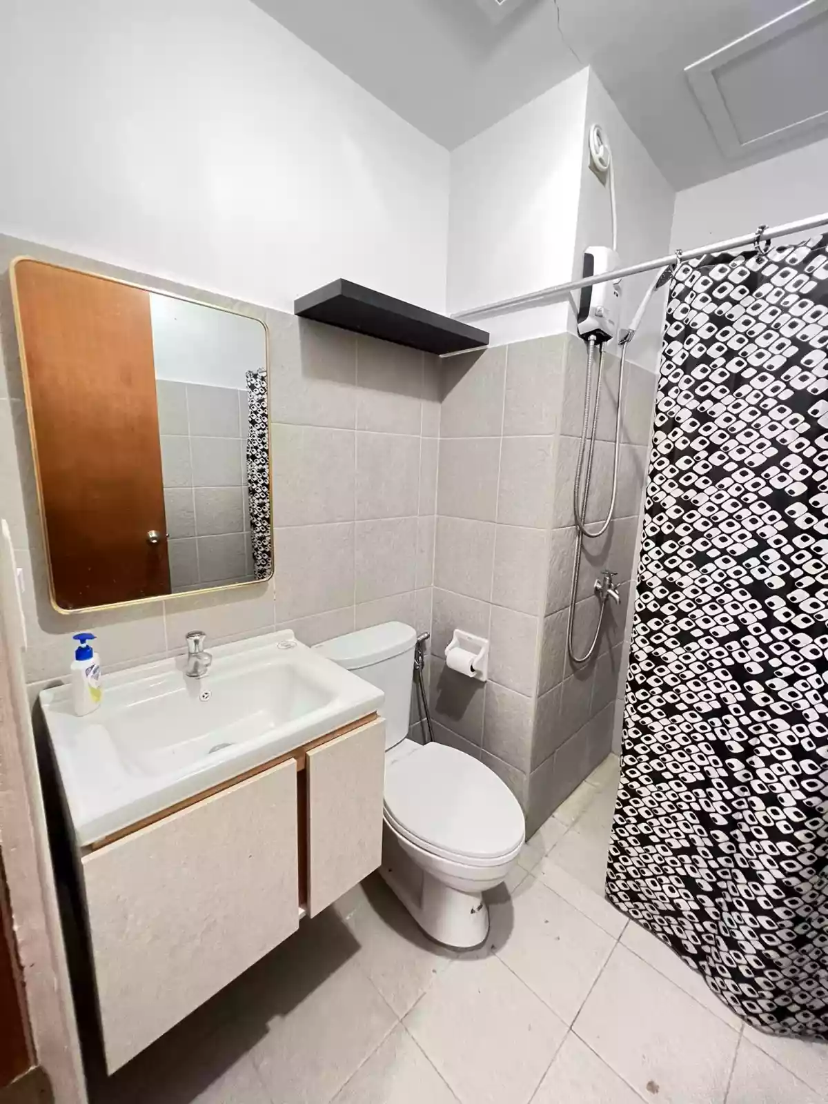 FOR RENT CONDO STUDIO UNIT  - photo 5