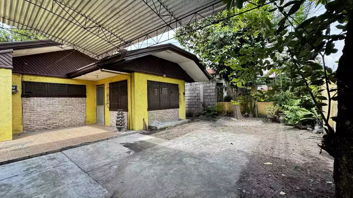 HOUSE & LOT FOR SALE — House and Lot in South Cotabato - Sarangani Road, General Santos City (Dadiangas), South Cotabato — Photo 3