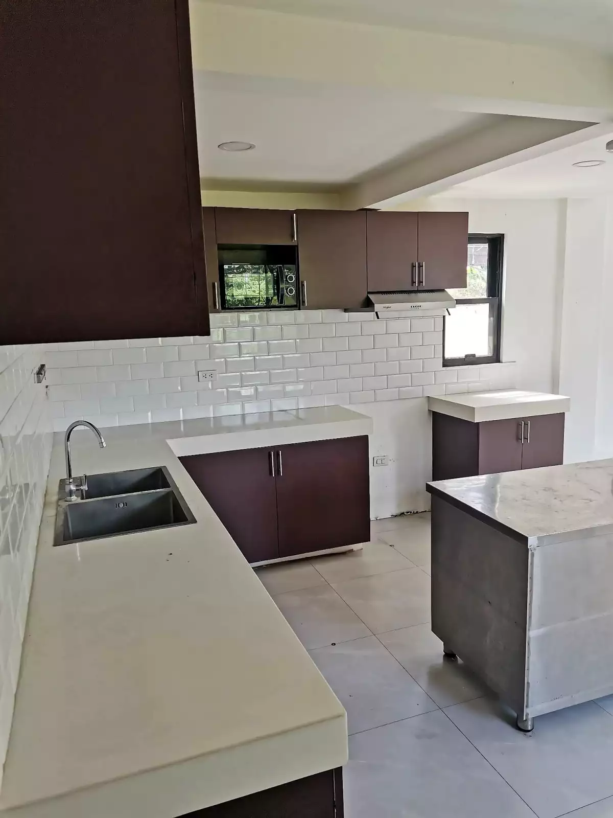 1,500 sq.m Lot with two big Houses for rent in Bankal lapu-lapu city — House and Lot in Lapu-Lapu City, Cebu, Philippines — Photo 6