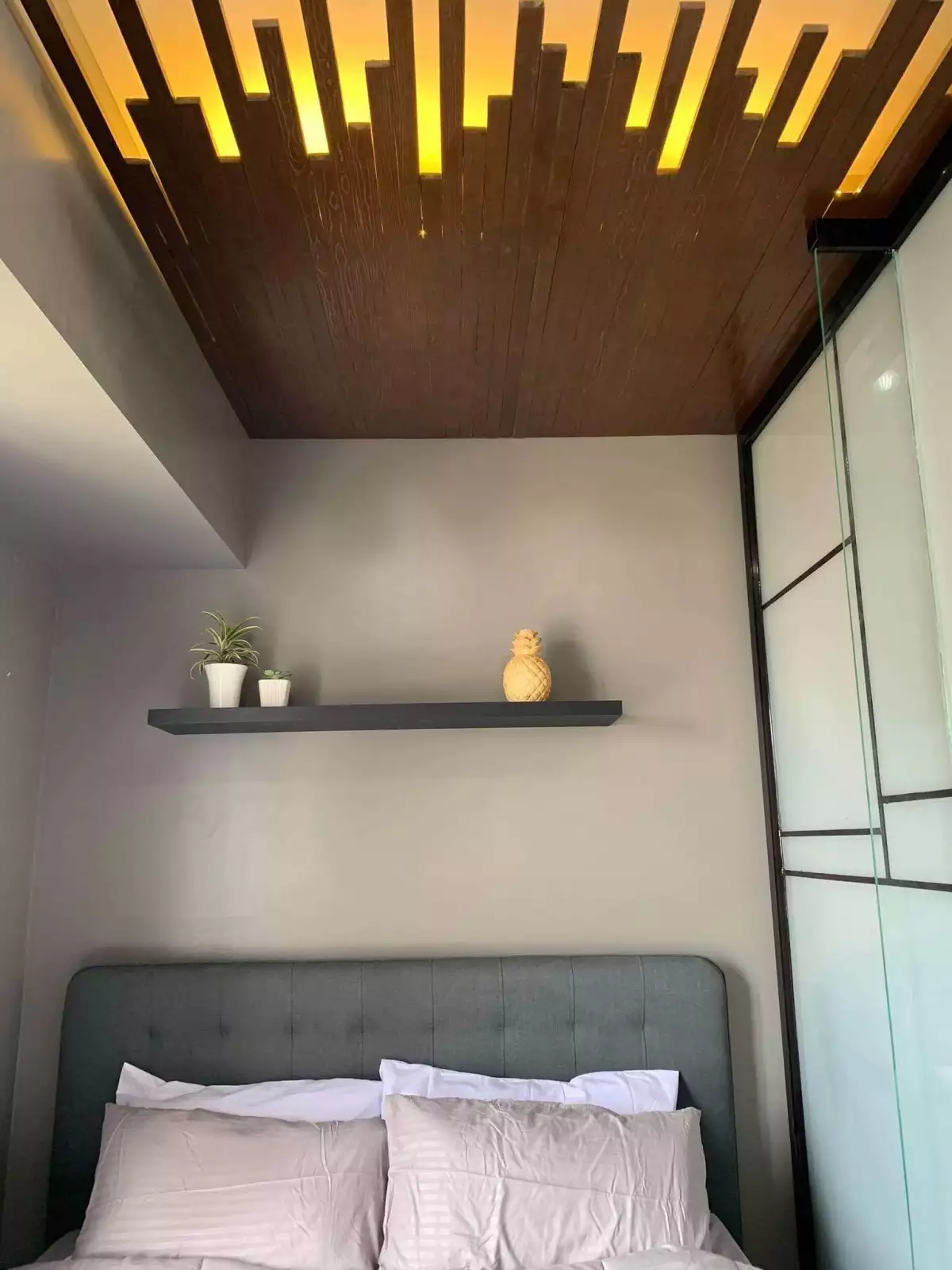 Open photo 12 of 12 — Condominium