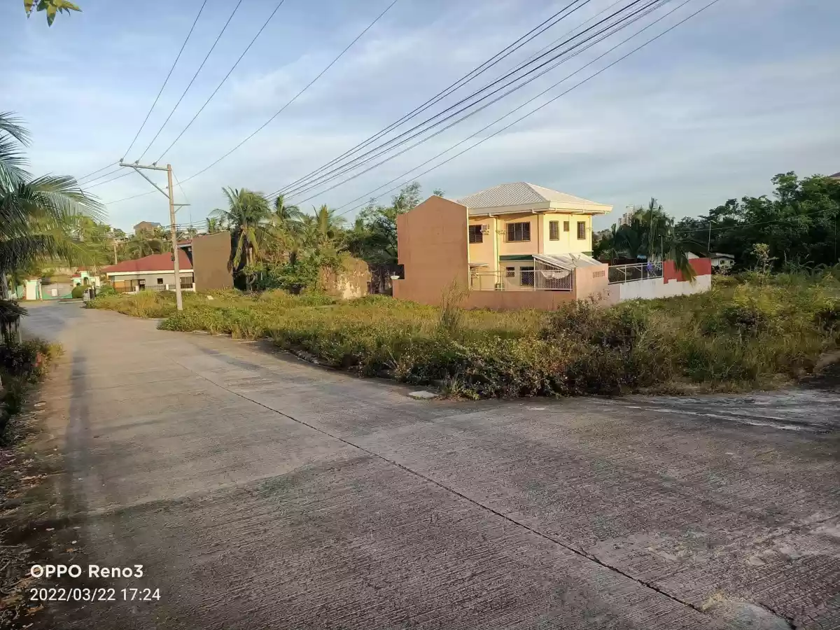 For Sale Lot inside subd in Liloan - photo 5