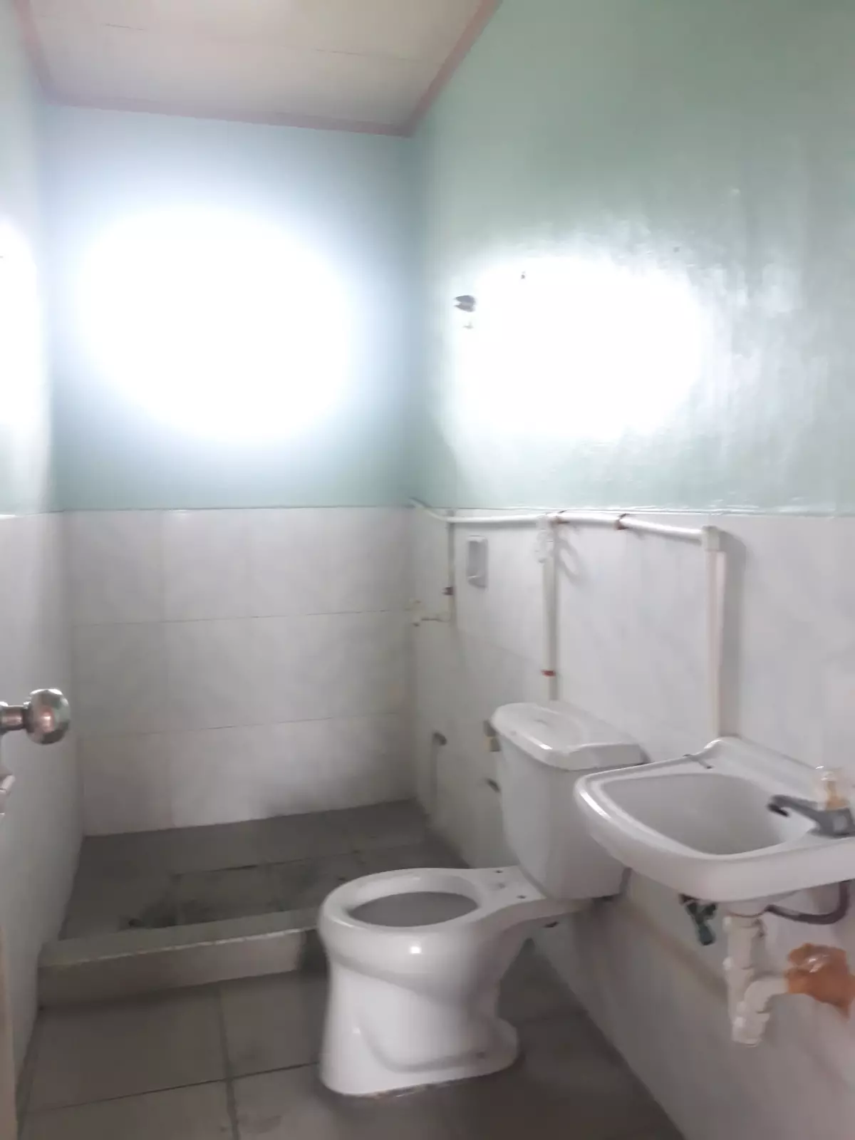 3bedrooms apartment with parking for rent in Canduman Mandaue City Cebu — Apartment in Mandaue City, Cebu, Philippines — Photo 7