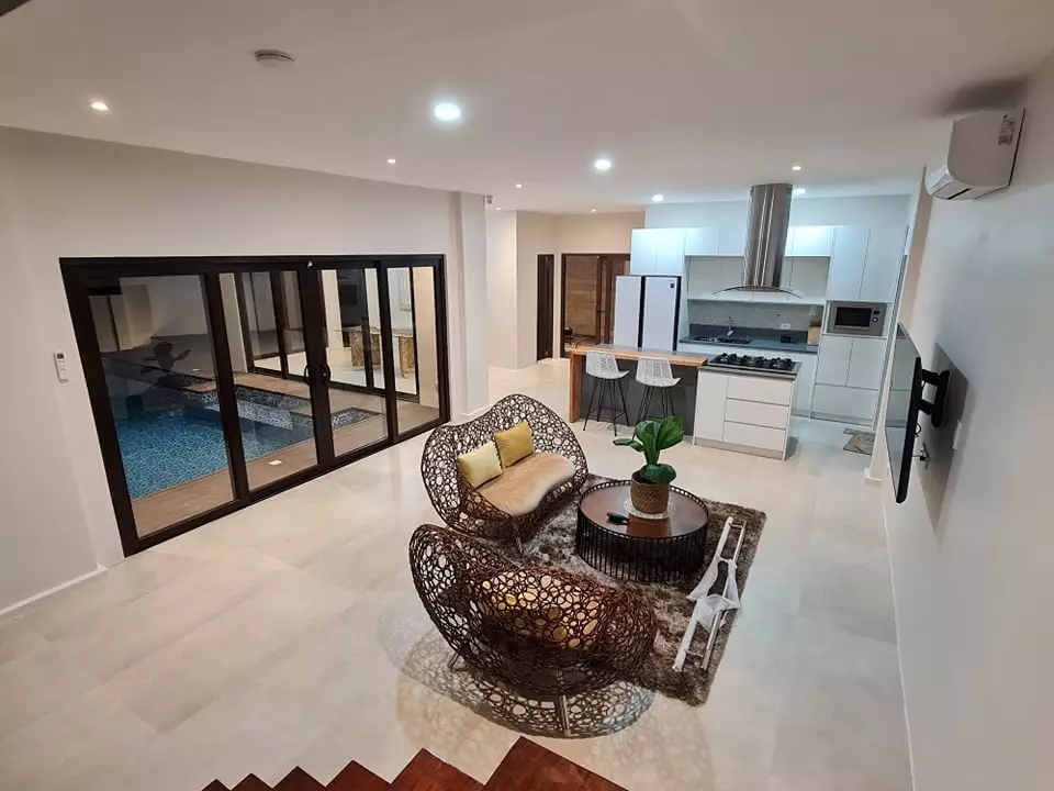 Brand New Resort Home With White Sand Beach In Mactan — House and Lot in Philippines — Photo 4