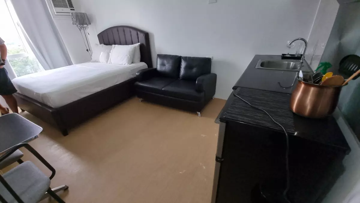 Centrio Tower Condominium Fully Furnished Studio Type For Rent - photo 2