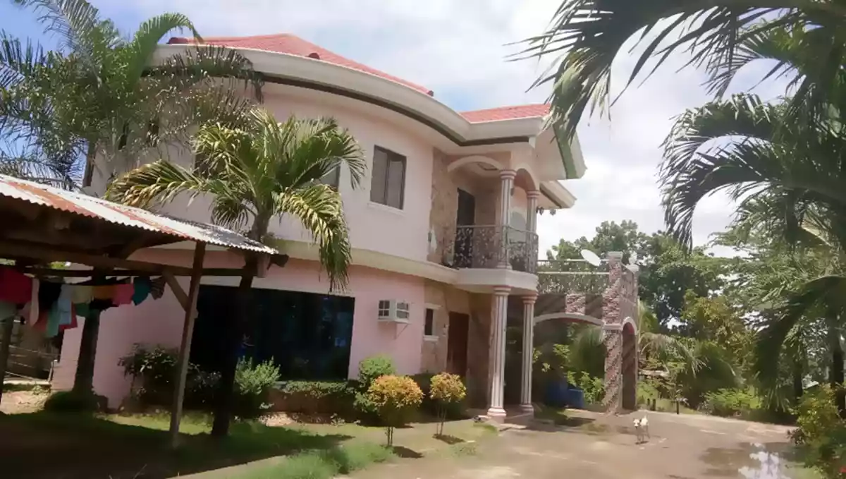 RUSH SALE House and Lot For  w/SWIMMING POOL - photo 4