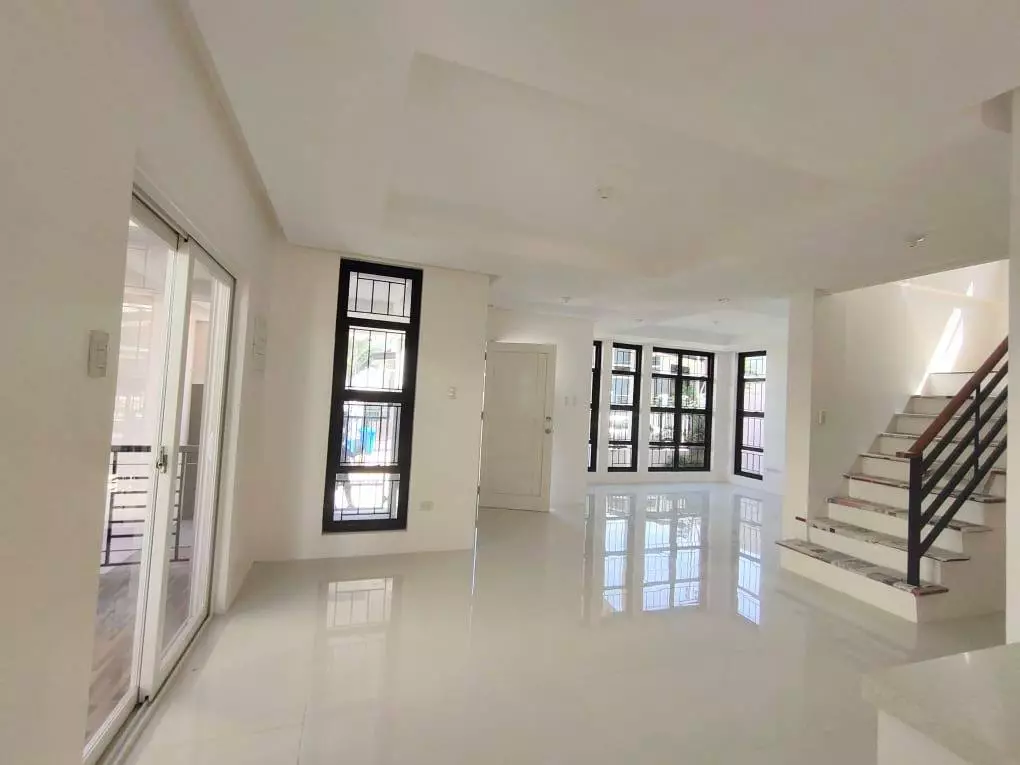 2 STOREY HOUSE & LOT @ILUMINA ESTATE - photo 7