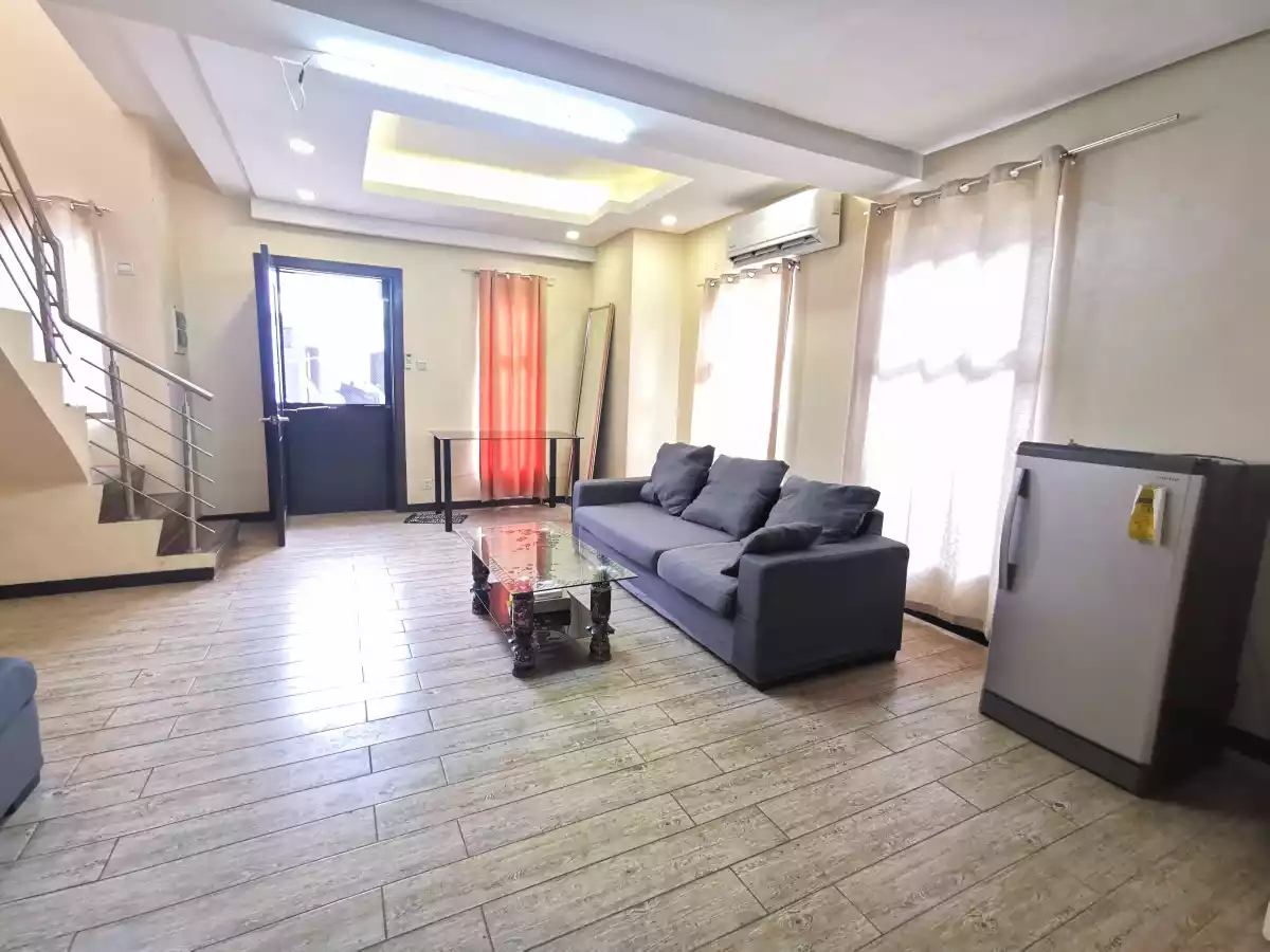 Townhouse for Rent in Mactan - photo 6