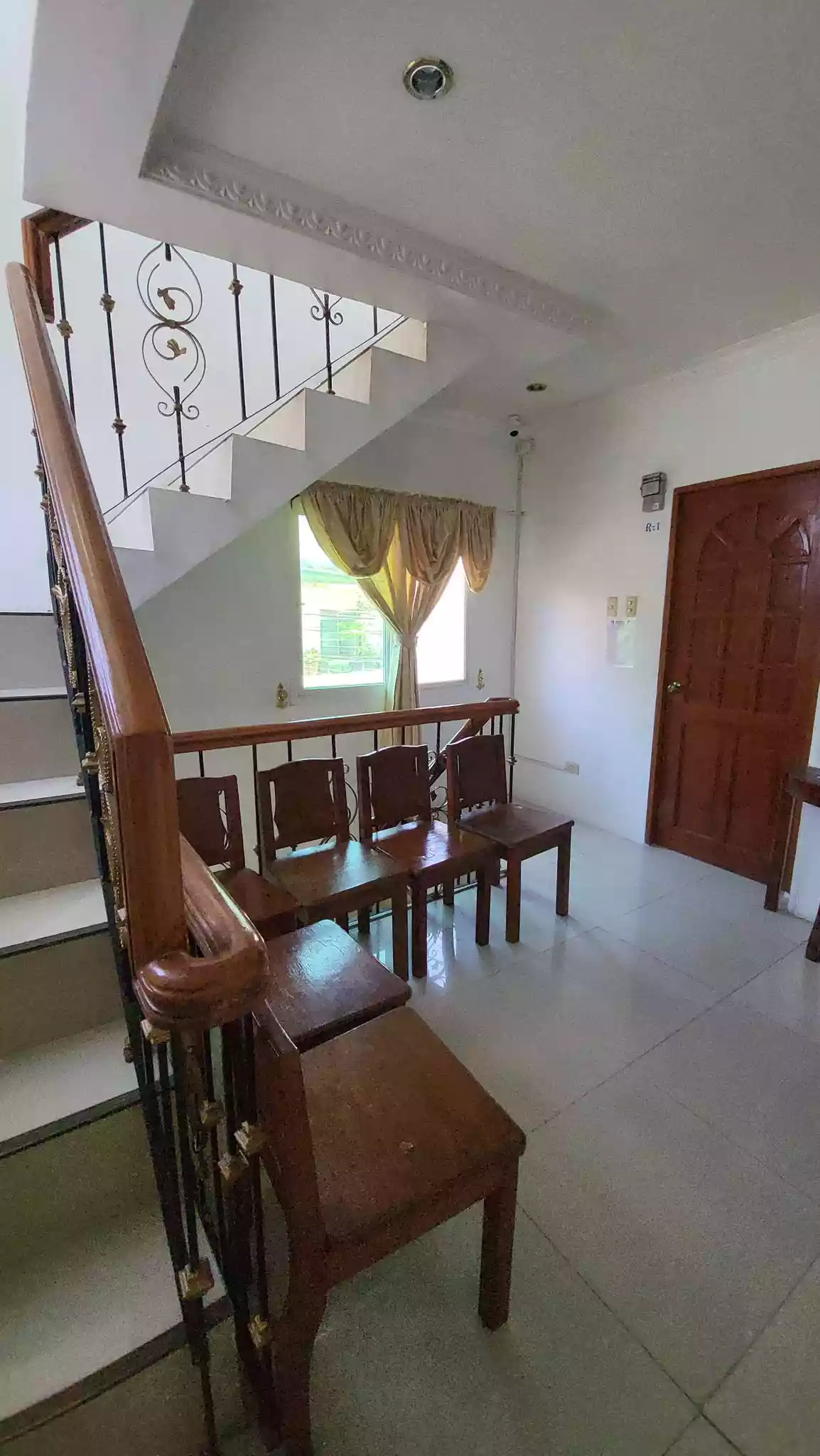 HOUSE & LOT FOR SALE- HIPODROMO — House and Lot in Cebu City, Cebu, Philippines — Photo 5