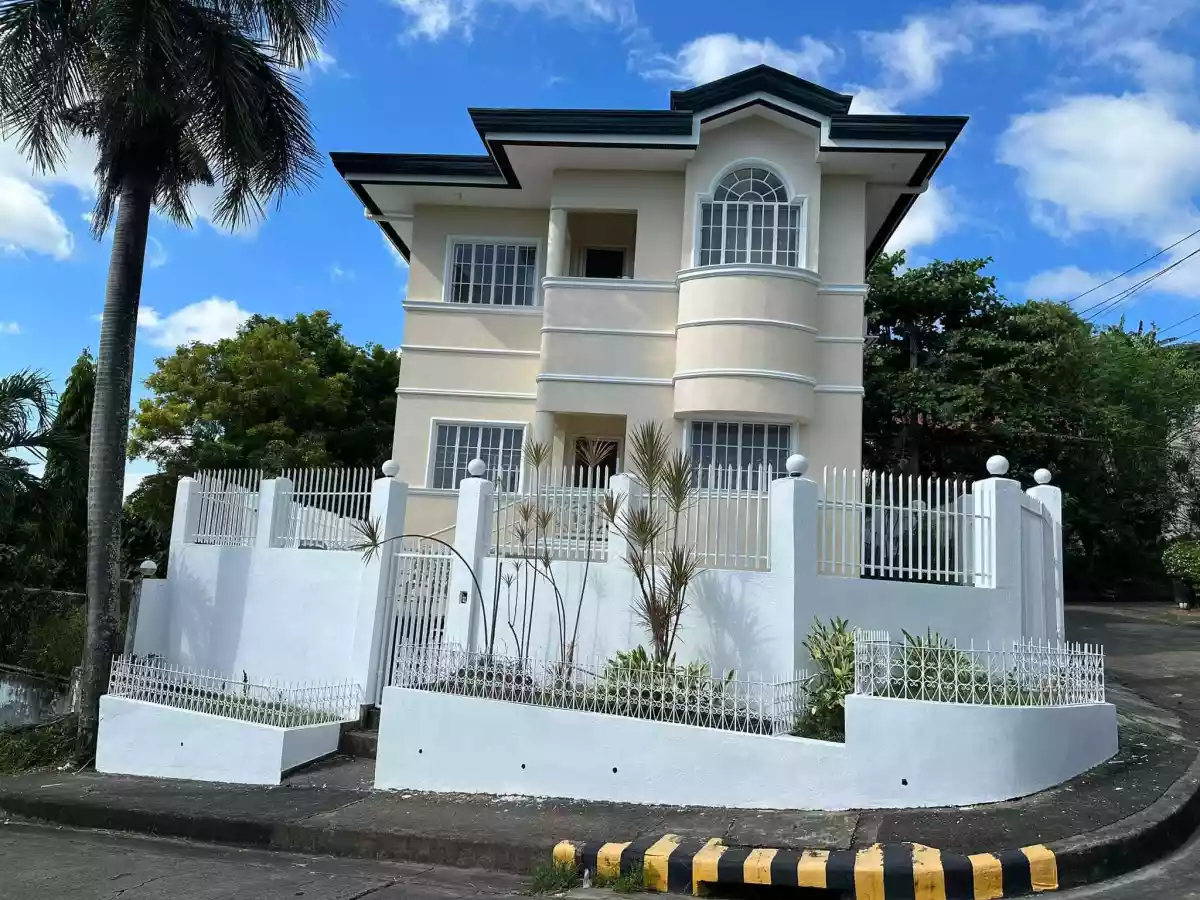 Single detached House &lot and 2 parcels of lot only For Sale - photo 4