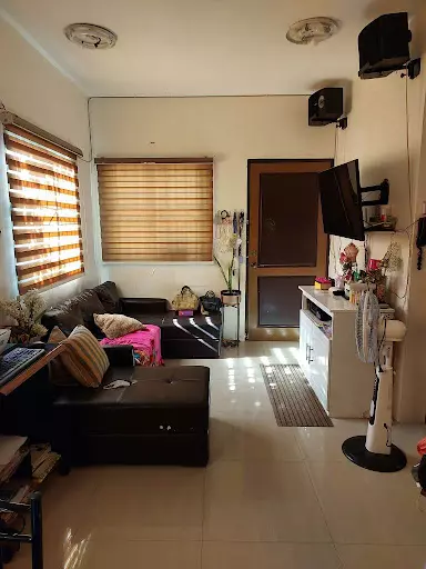 2 Storey House and Lot For Assume/ For Sale — House and Lot in Tungkop Road, Minglanilla, Cebu — Photo 7