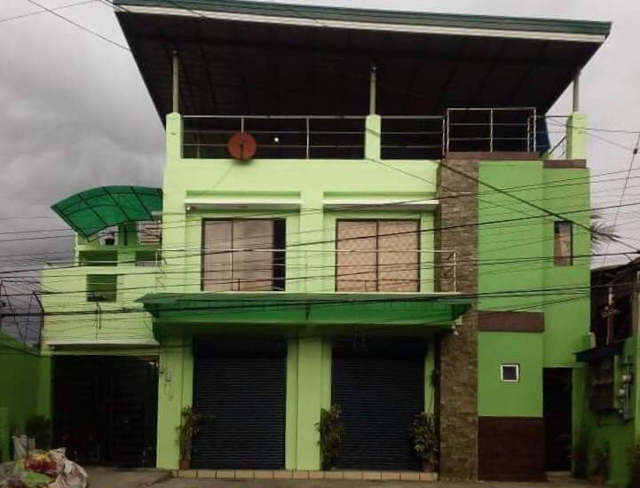 INCOME GENERATING HOUSE AND LOT with *9 doors apartment