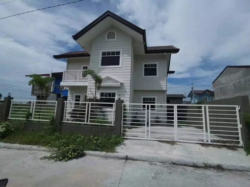 RFO house and lot at Tierra Eusebio - photo 6