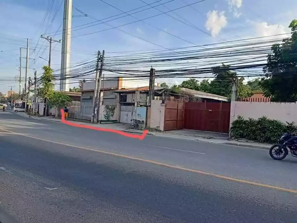 Lot with Structures - photo 4