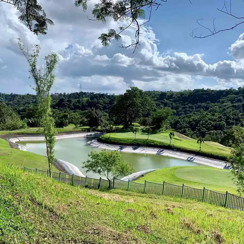 RESIDENTIAL LOT FOR SALE IN CANYON WOOD, TAGAYTAY — Residential Lot in Lemery, Batangas, Philippines — Photo 7