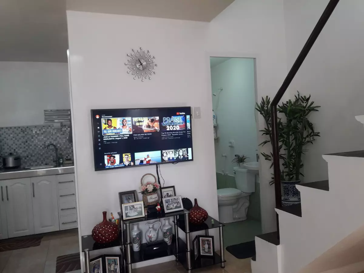 FOR ASSUME HOUSE AND LOT IN VILLA AZALEA, COTCOT LILOAN CEBU — House and Lot in Liloan, Cebu, Philippines — Photo 4