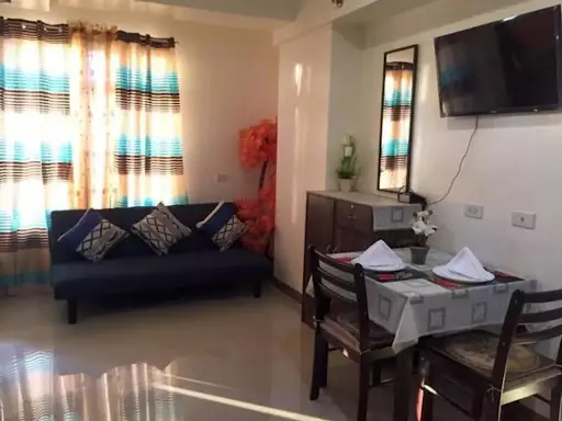 Fully furnished studio with balcony Near IT Park, Ayala Business Park, and SM City Cebu — Studio in Tres Borces, Cebu City, Cebu — Photo 2
