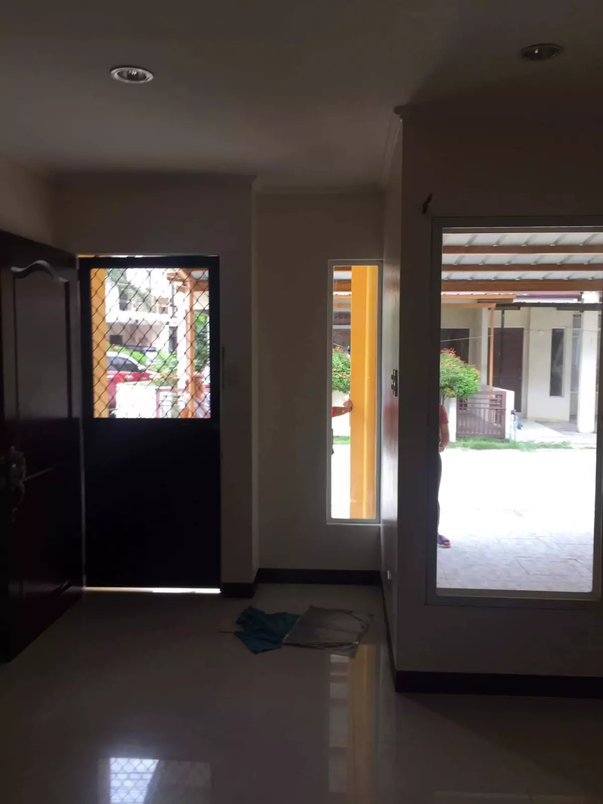 FOR SALE NEWLY RENOVATED 2 STOREY DUPLEX! — House and Lot in Talisay, Cebu, Philippines — Photo 5