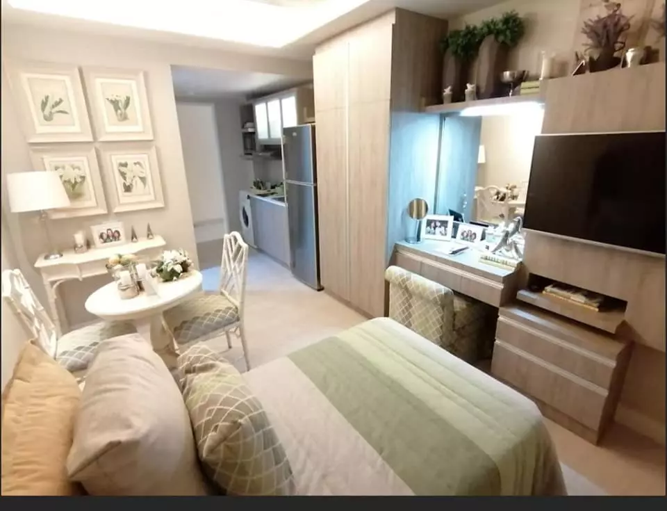Symfoni Bossa Studio Unit with Balcony for Sale/Assume - photo 6