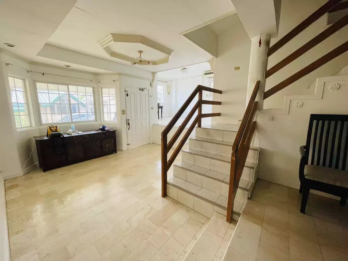 House and Lot For Sale - photo 3