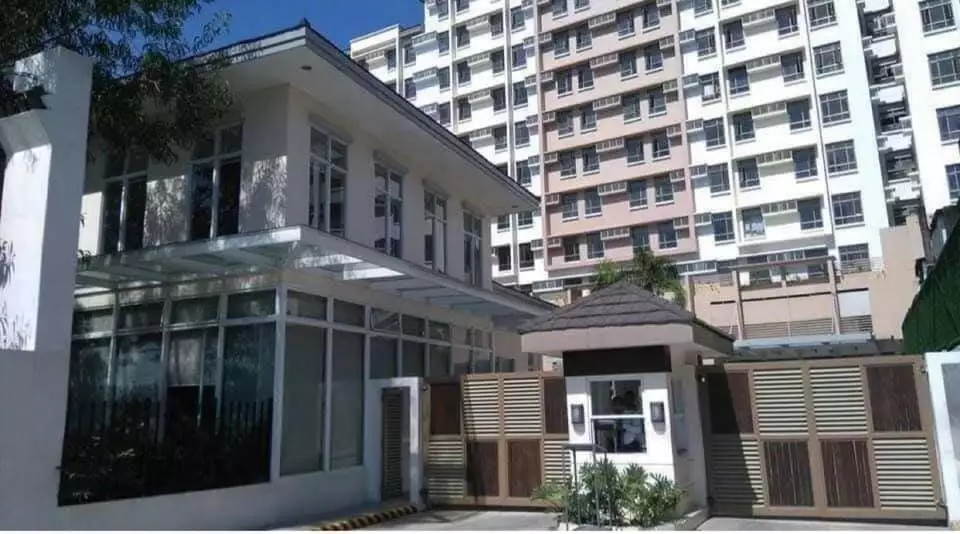 2 Bedroom Ready For Occupancy- Treetop Villas Mandaluyong - photo 3