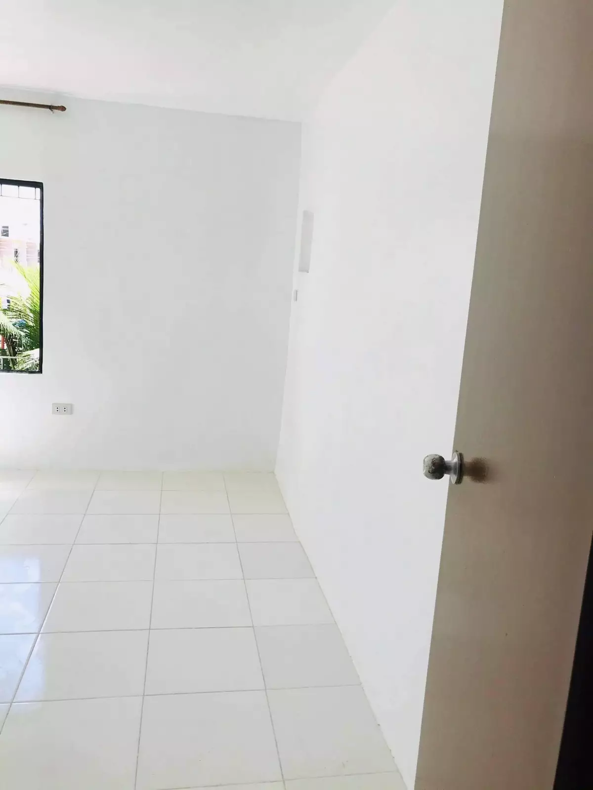 House and Lot - photo 7