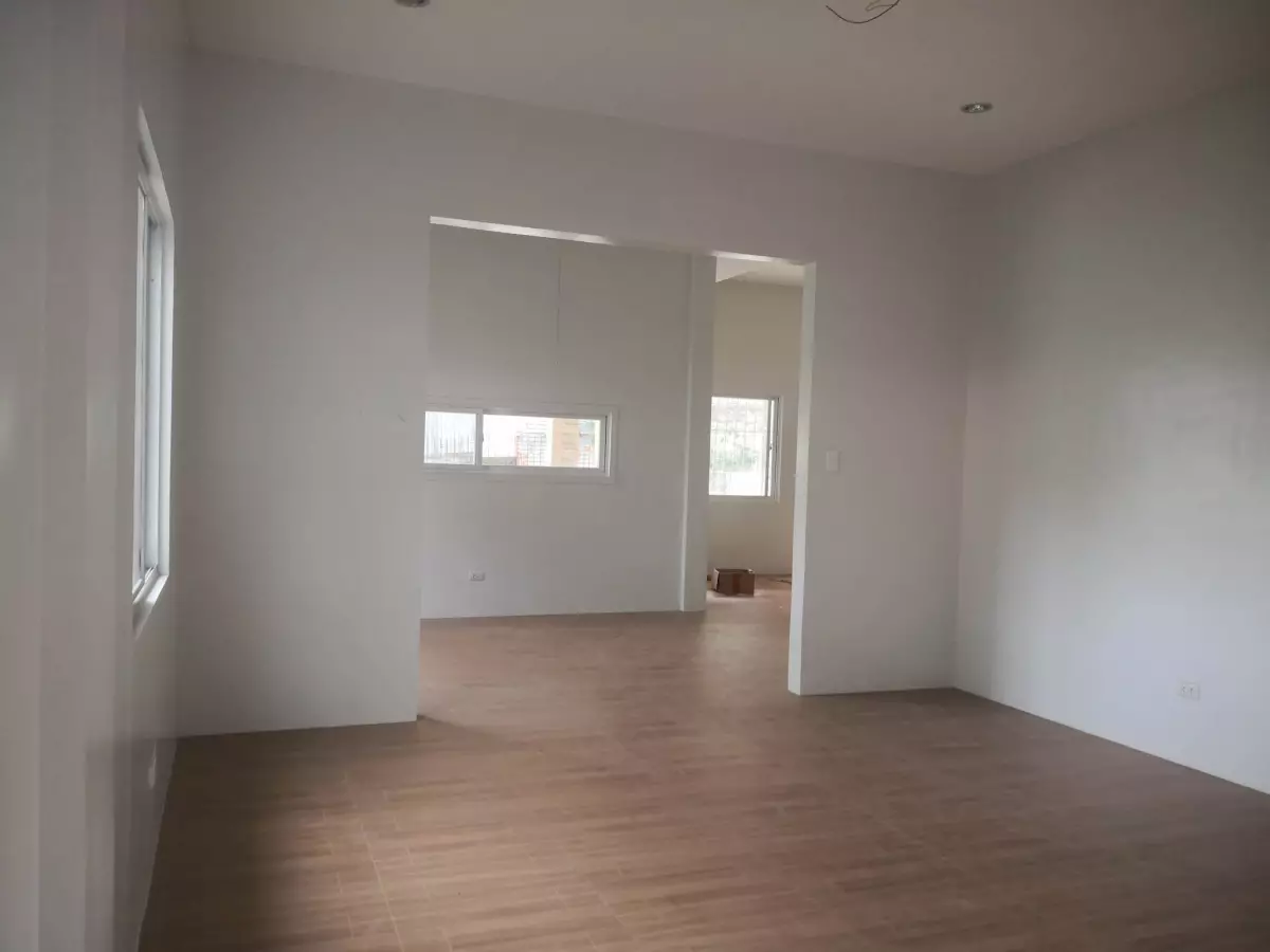 HOUSE & LOT IN HAPPY VALLEY, GUADALUPE FOR SALE - photo 6