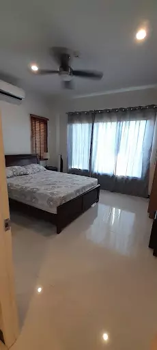 BUNGALOW House FOR SALE — House and Lot in Buyong Road, Maribago, Lapu-Lapu City — Photo 4