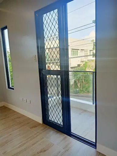Open photo 12 of 13 — Semi-furnished Ready for Occupancy House and lot in Talamban 