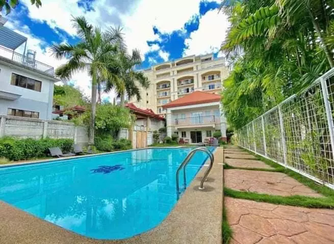 Woodcrest residence 