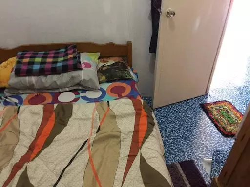 Open photo 27 of 34 — HOUSE AND LOT FOR ASSUME