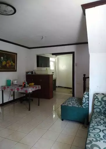 Townhouse with roofdeck — Townhouse in Ibabao - Gisi - Agus Road, Lapu-Lapu City, Cebu — Photo 3