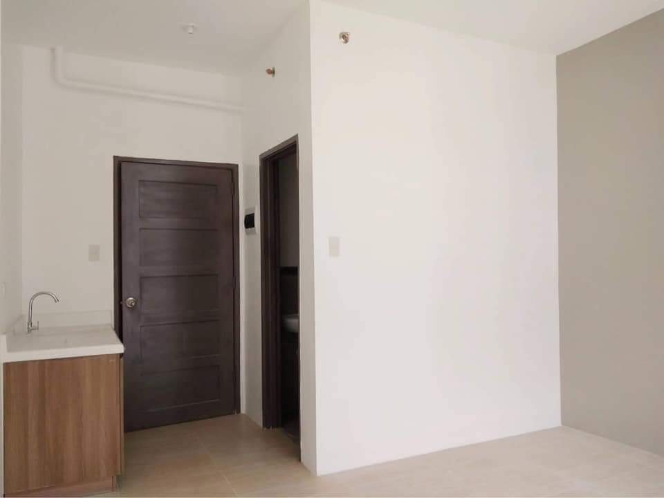 Studio unit for assume — Studio in Cebu, Philippines — Photo 5